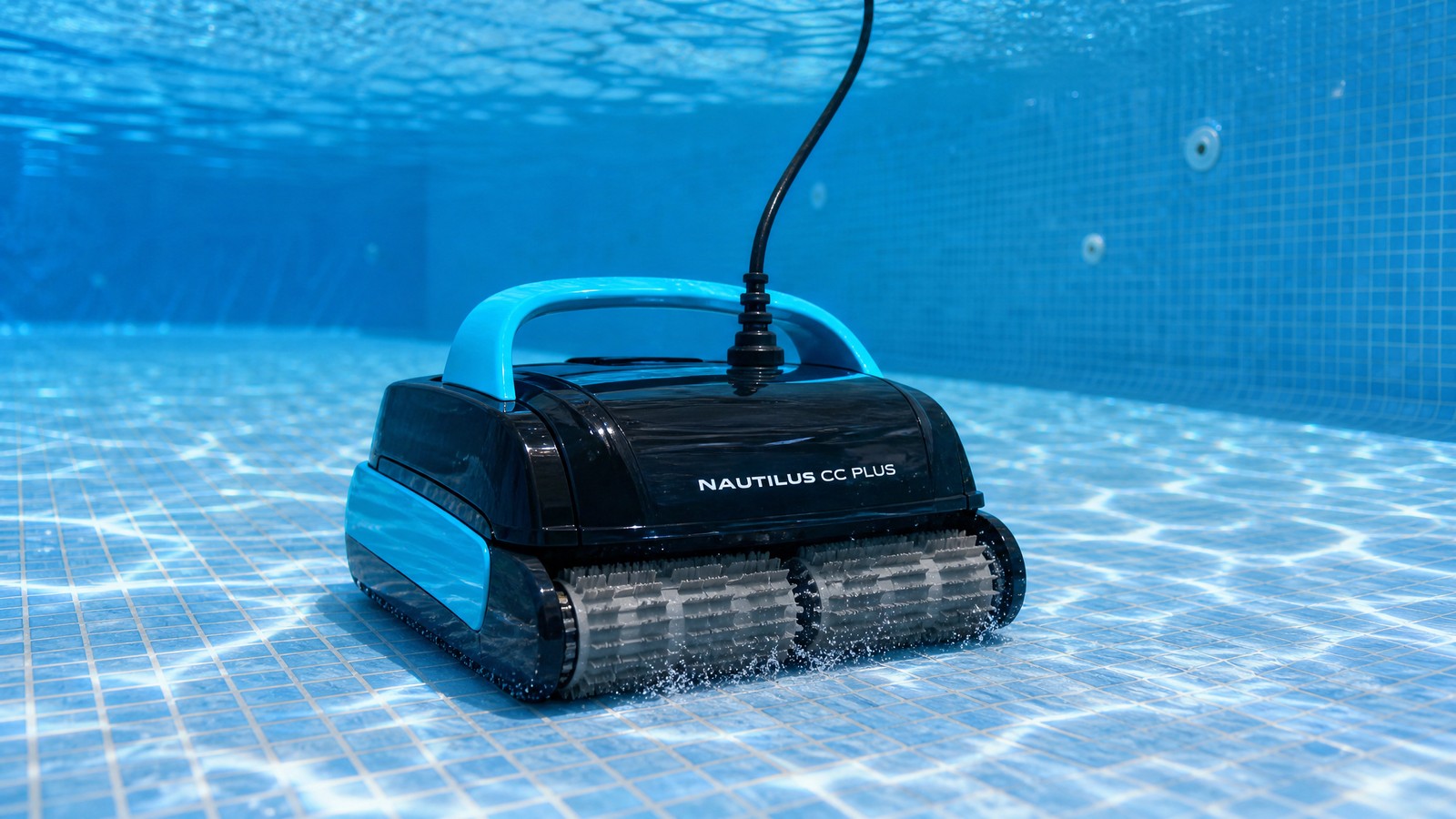 Dolphin Nautilus CC Plus opiniones — análisis de cobertura de fondo en piscina